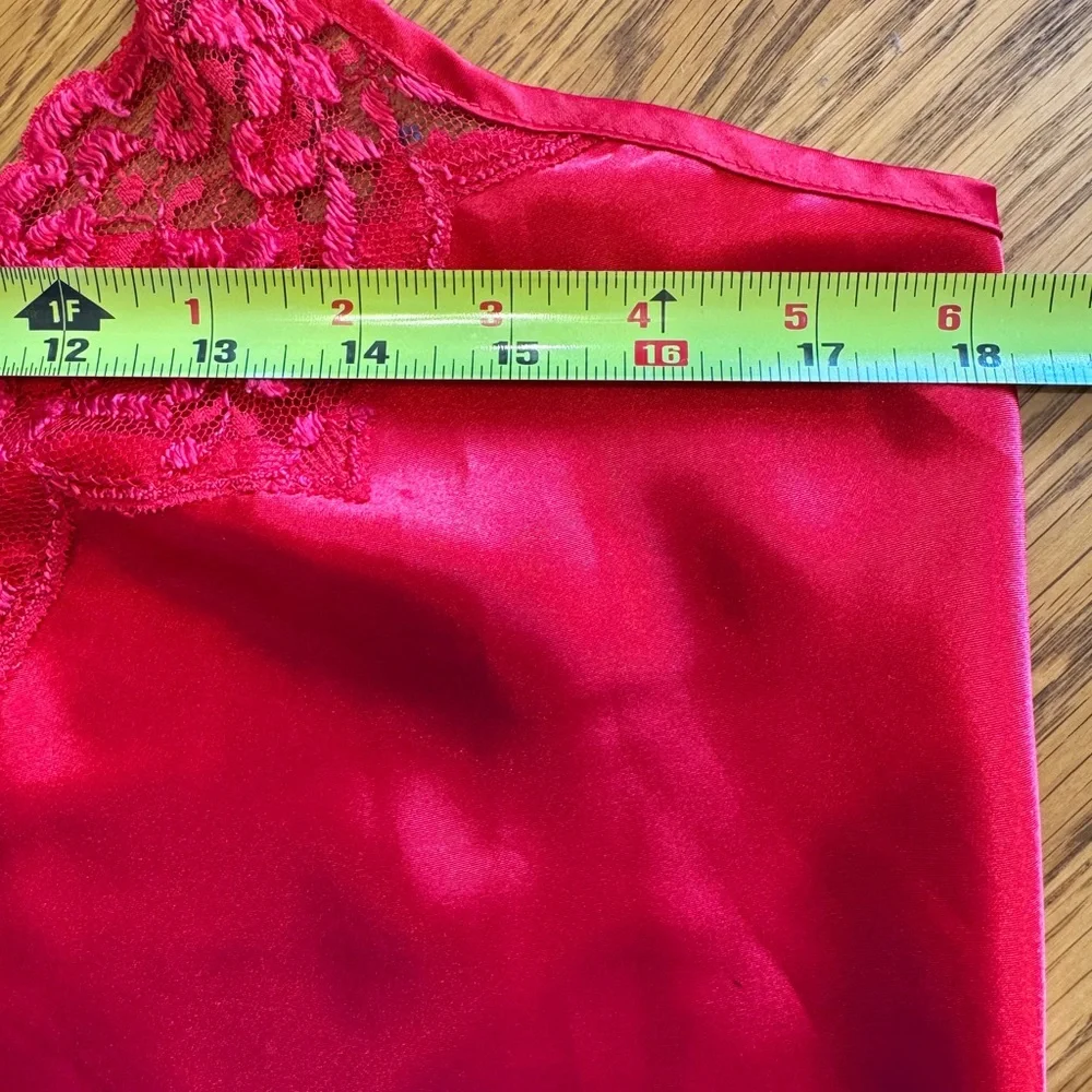 Vintage Inner Most Medium 90s Red lace Satin Chemise Negligee‎ Nightgown sexy